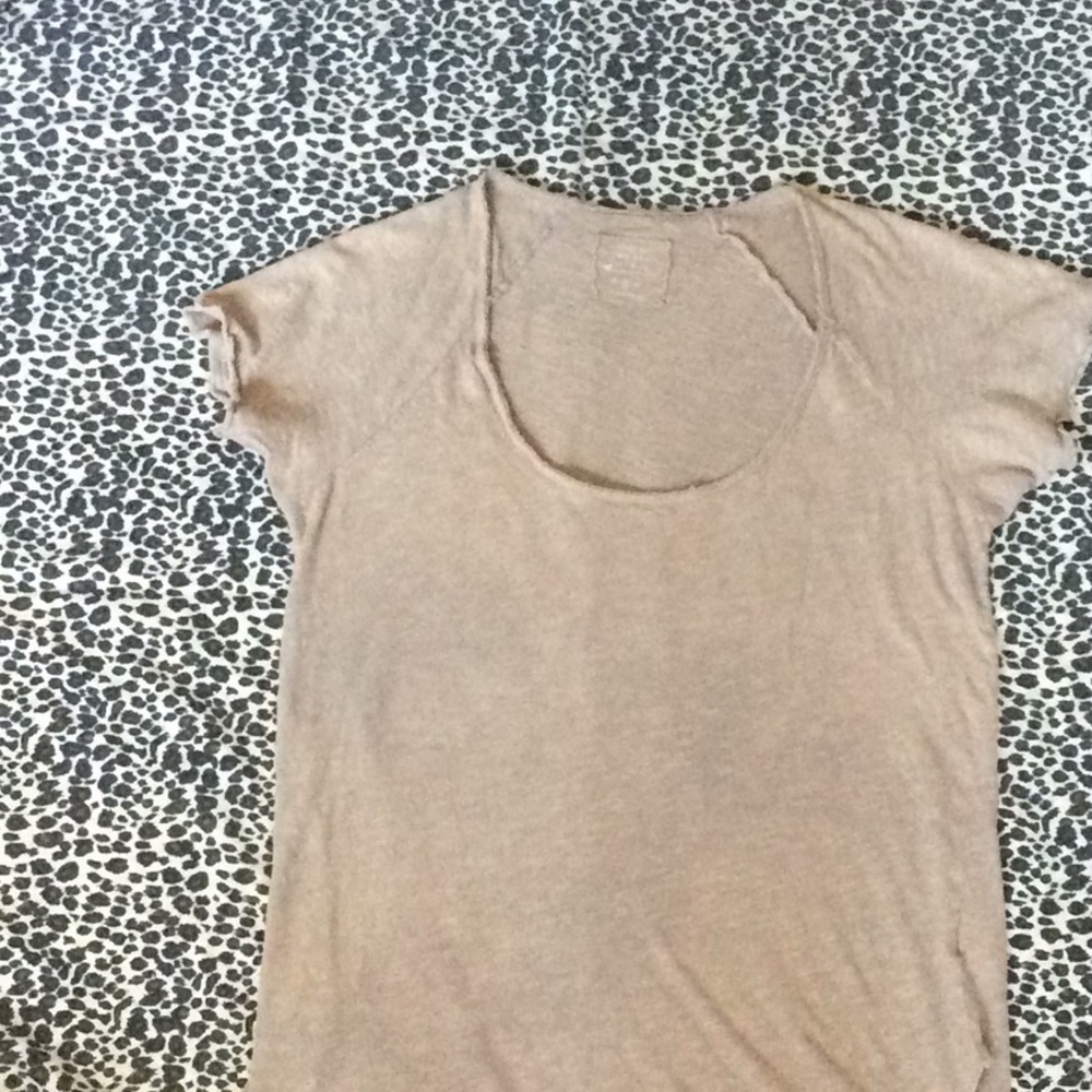 ♦️ BROCHU WALKER linen blend tee $150 Retail SZ S EUC natural - Picture 2 of 3
